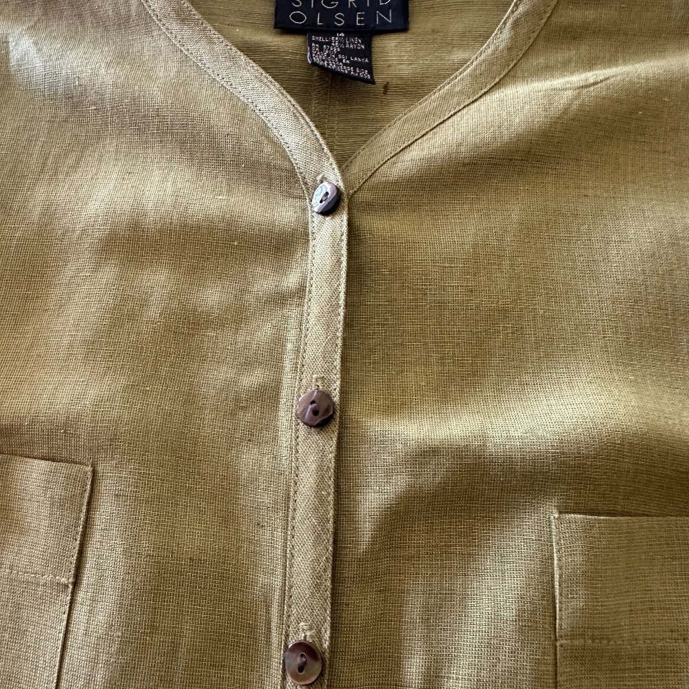 Sigrid Olsen Green Top With Brown Buttons On Fron… - image 3